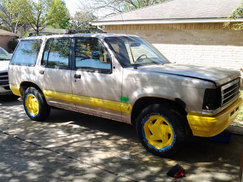 Illustration for article titled How To Build A Painstakingly Perfect Jurassic Park Ford Explorer